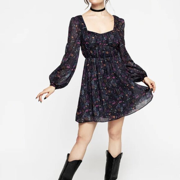 Disturbia Dress - Picture 2 of 3